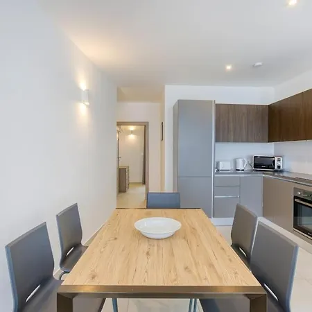 アパート Stunning 3br Penthouse, Opposite The Harbour By 360 Estates *