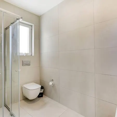 Apartament Stunning 3br Penthouse, Opposite The Harbour By 360 Estates *