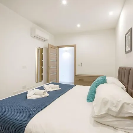 Stunning 3br Penthouse, Opposite The Harbour By 360 Estates Appartement Pietà