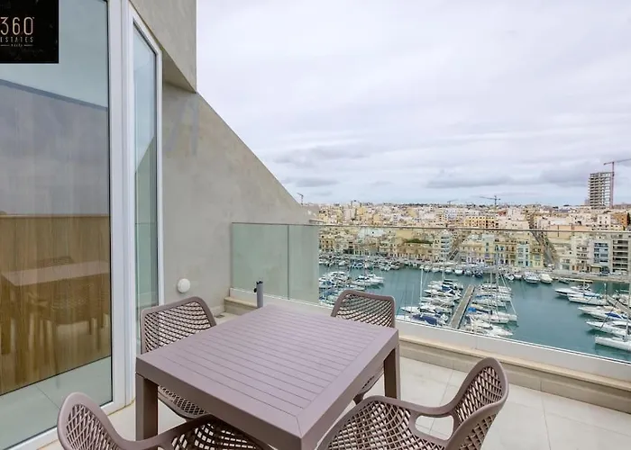 Stunning 3br Penthouse, Opposite The Harbour By 360 Estates Apartment Pieta