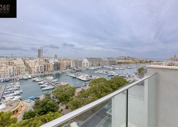 Apartment Stunning 3br Penthouse, Opposite The Harbour By 360 Estates *