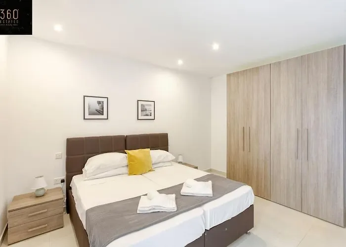 Stunning 3br Penthouse, Opposite The Harbour By 360 Estates * Pietà